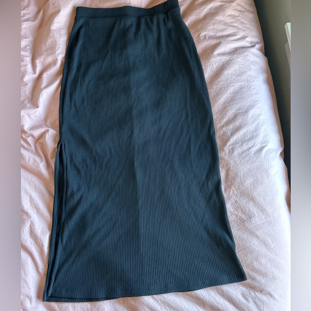 Old Navy Black Ribbed Maxi Skirt
